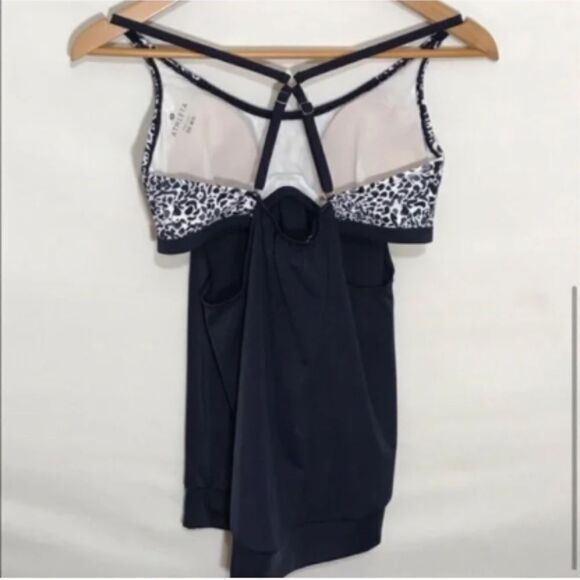Women’s Athleta 36B Black & White Active Tank Top - Picture 4 of 7